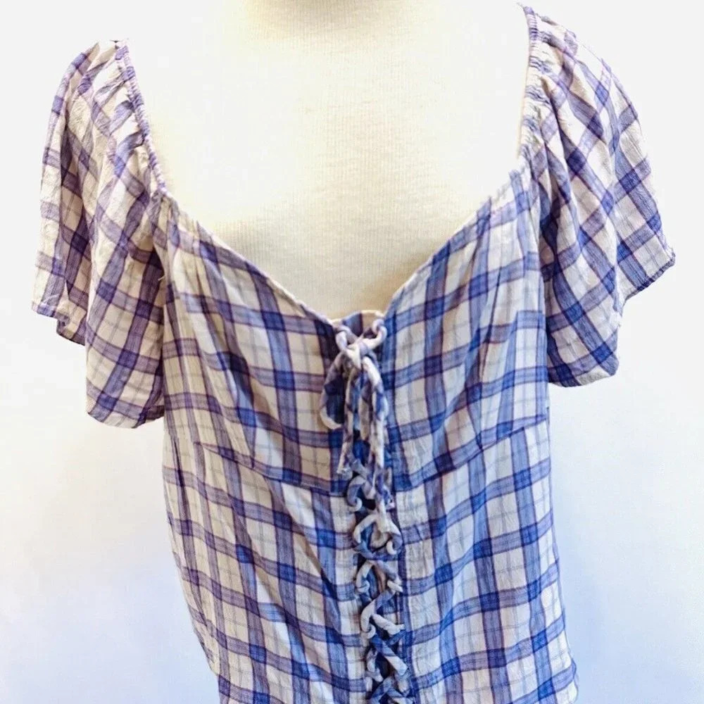 NWT SO GOODS FOR LIFE Juniors Short Sleeve Pullover Lace Up Cropped Top Size XL